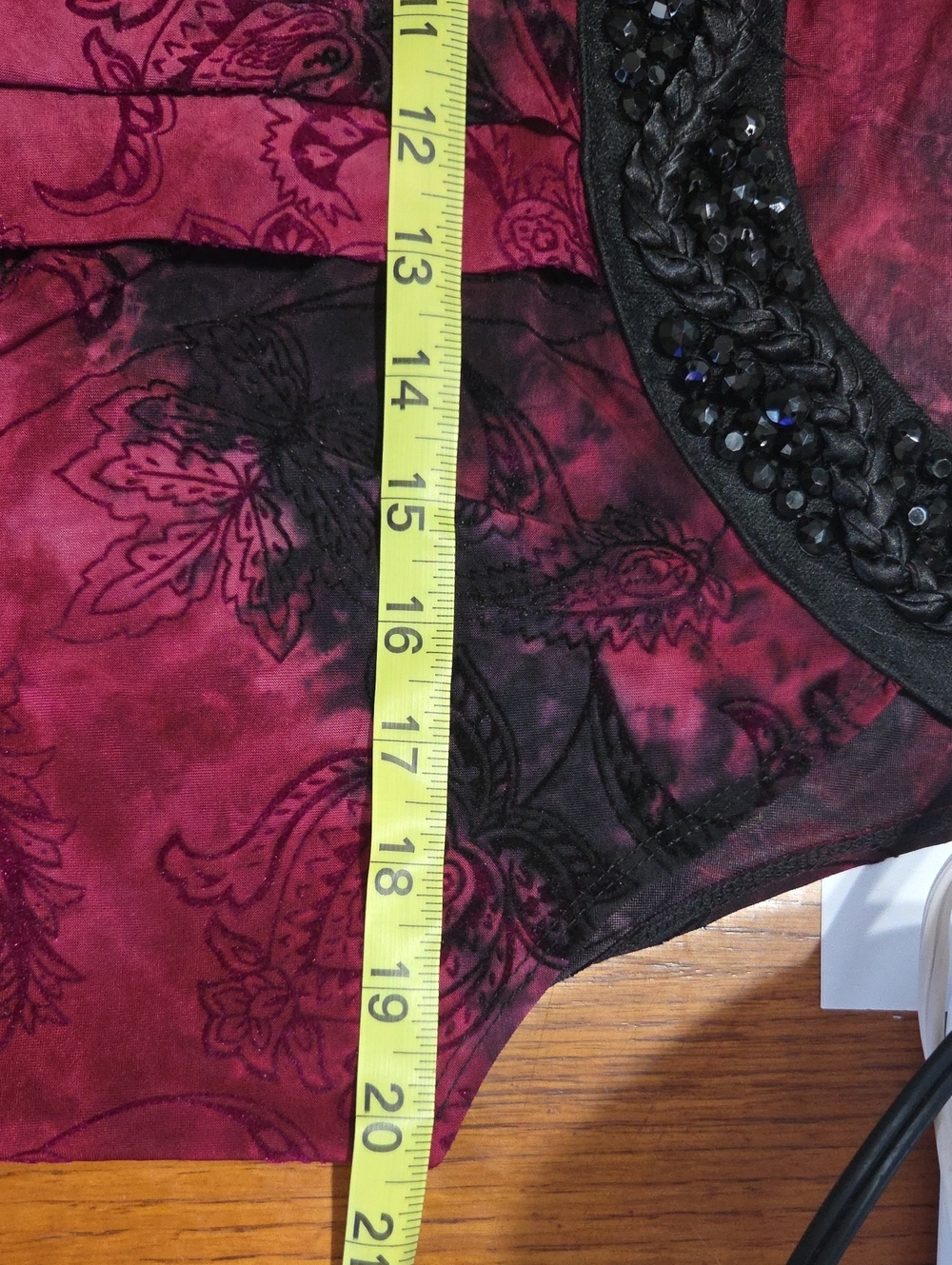 Dress Barn Burgundy and Black Beaded Scoop Neck Tank - Picture 8 of 9
